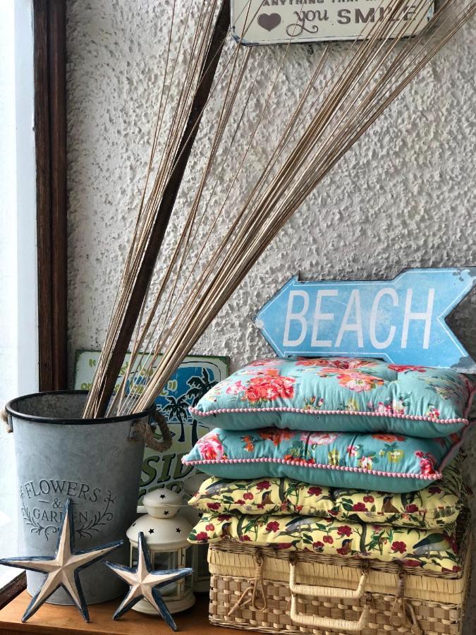 Ballygally Seaview Cottage Ларн Екстериор снимка