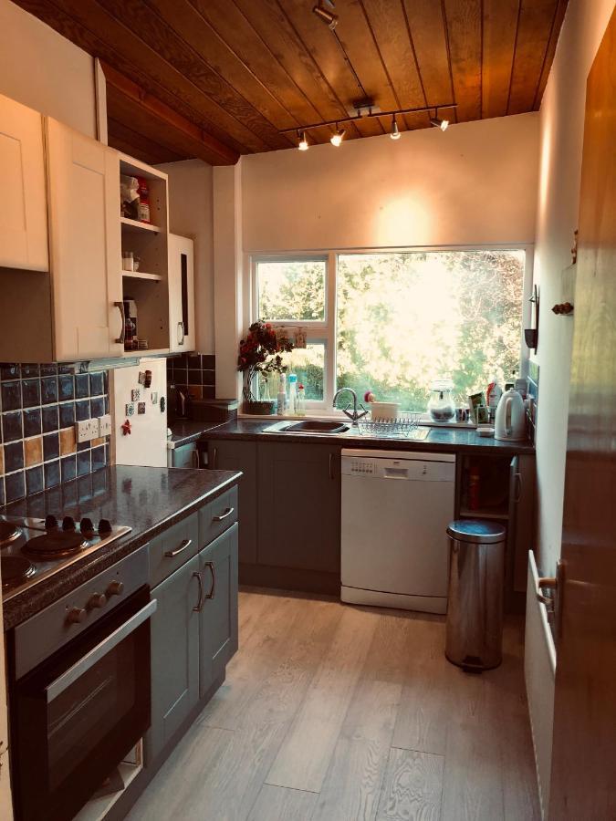 Ballygally Seaview Cottage Ларн Екстериор снимка